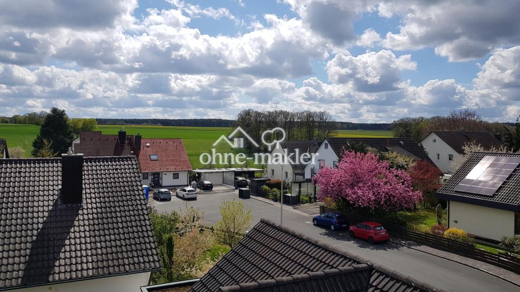 Helle 4-Zi-Whg., ca. 98 m² mit überdachten Balkon und Tageslichtbad - Photo 3