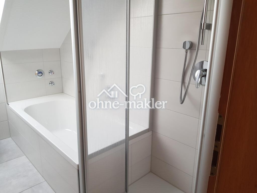 Helle 4-Zi-Whg., ca. 98 m² mit überdachten Balkon und Tageslichtbad - nahe Herzogspark - Photo 5