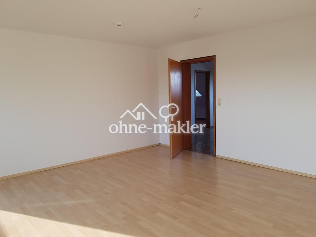 Helle 4-Zi-Whg., ca. 98 m² mit überdachten Balkon und Tageslichtbad - nahe Herzogspark - Photo 1
