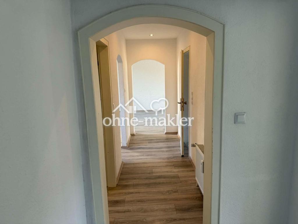 3,5 Zimmer EG Wohnung mit großer Terrasse + Garage + Souterrain - Photo 2