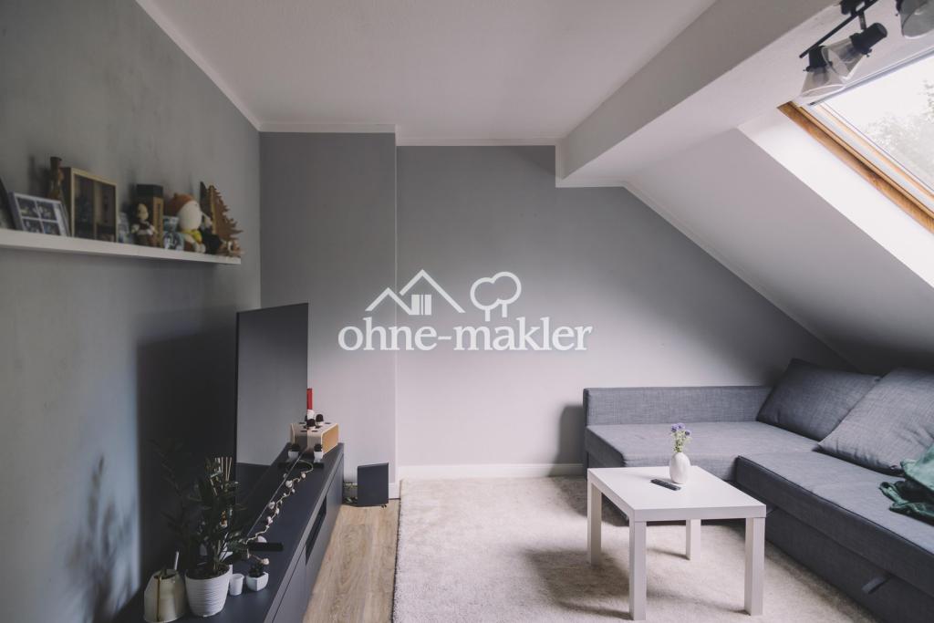 Charmante 2-Zimmer-Dachgeschosswohnung in stilvoller Altbauvilla – zentrale Lage mit Kinzigblick - Foto 2