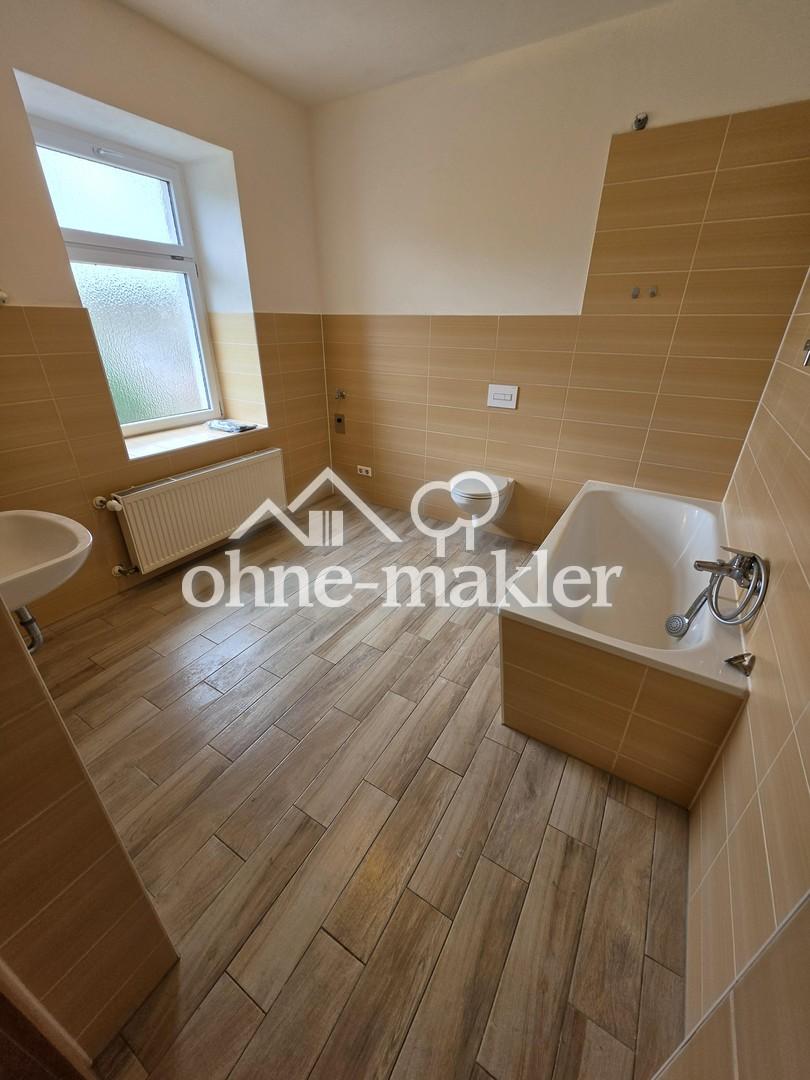 125qm 6-Raum Wohnung nach Renovierung und Sanierung zum Erstbezug - Photo 2
