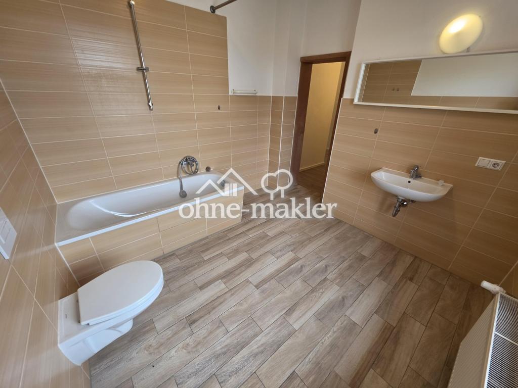 125qm 6-Raum Wohnung nach Renovierung und Sanierung zum Erstbezug - Photo 3