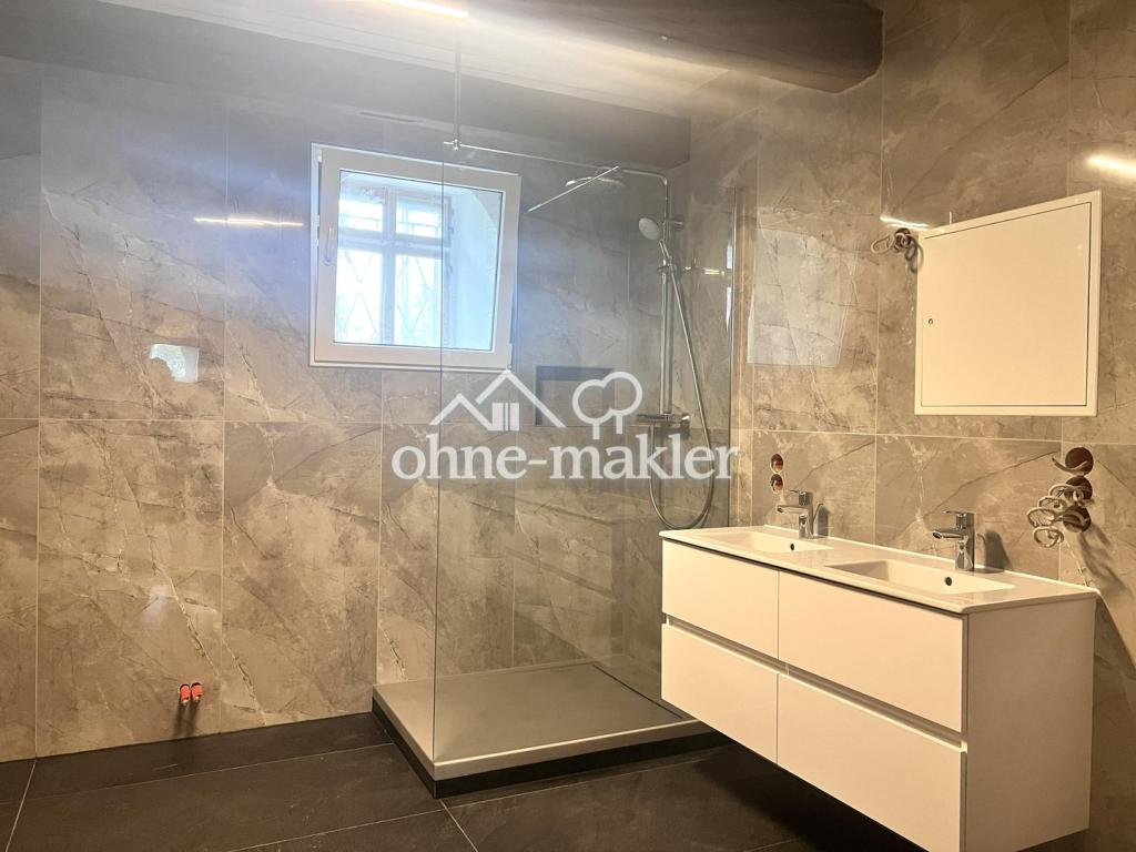 Teil-möblierte 2,5 ZKB Häuschen! Neu renoviert! - Photo 5
