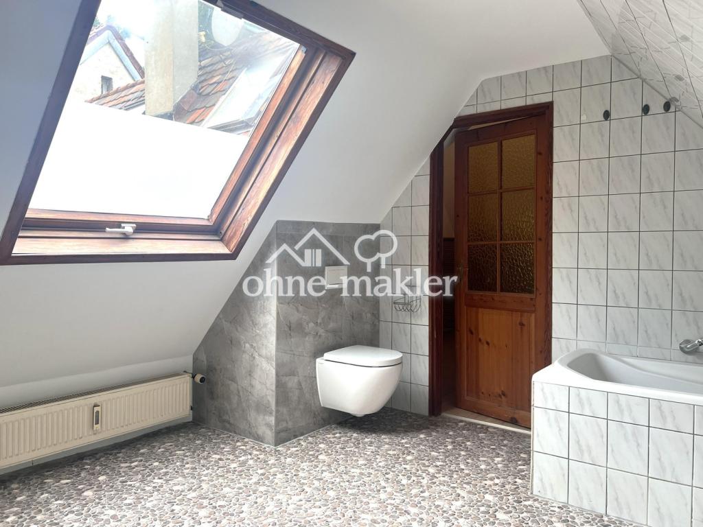 Teil-möblierte 2,5 ZKB Häuschen! Neu renoviert! - Photo 3