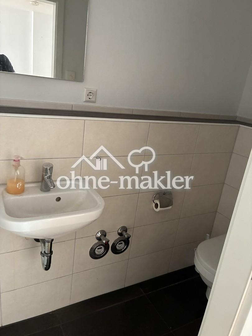 Moderne 3-Zimmerwohnung in zentraler Lage plus TG-Platz und Keller - Photo 3