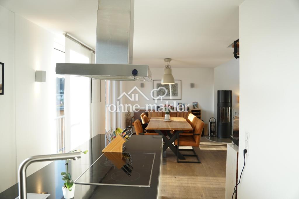 Exklusive Altbau-Dachgeschoss-Maisonette mit Dachterrasse - Photo 4