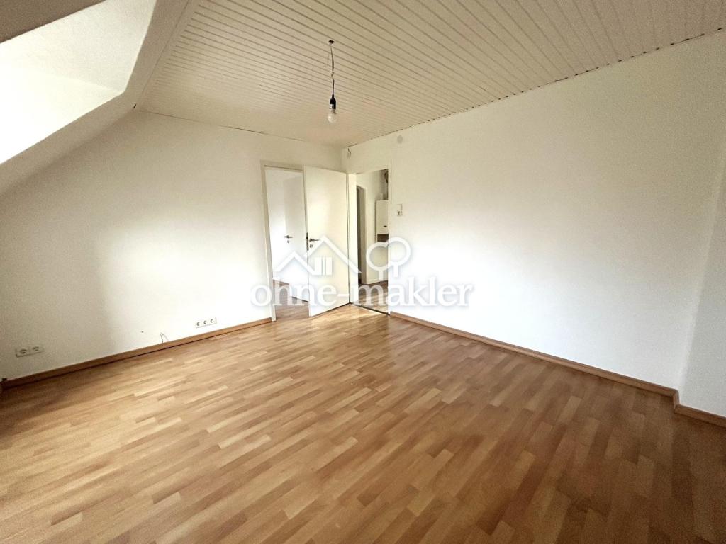 Frisch renovierte 3,5-Zimmer-Wohnung inkl. EBK und kostenfreien 60m² Spitzboden in Wichlinghausen! - Photo 2