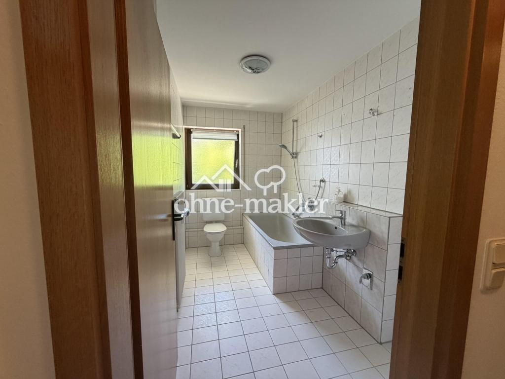 Sonnige 2 Zimmer Wohnung mit neuwertiger Einbauküche in Neuenbürg Buchberg - Foto 4