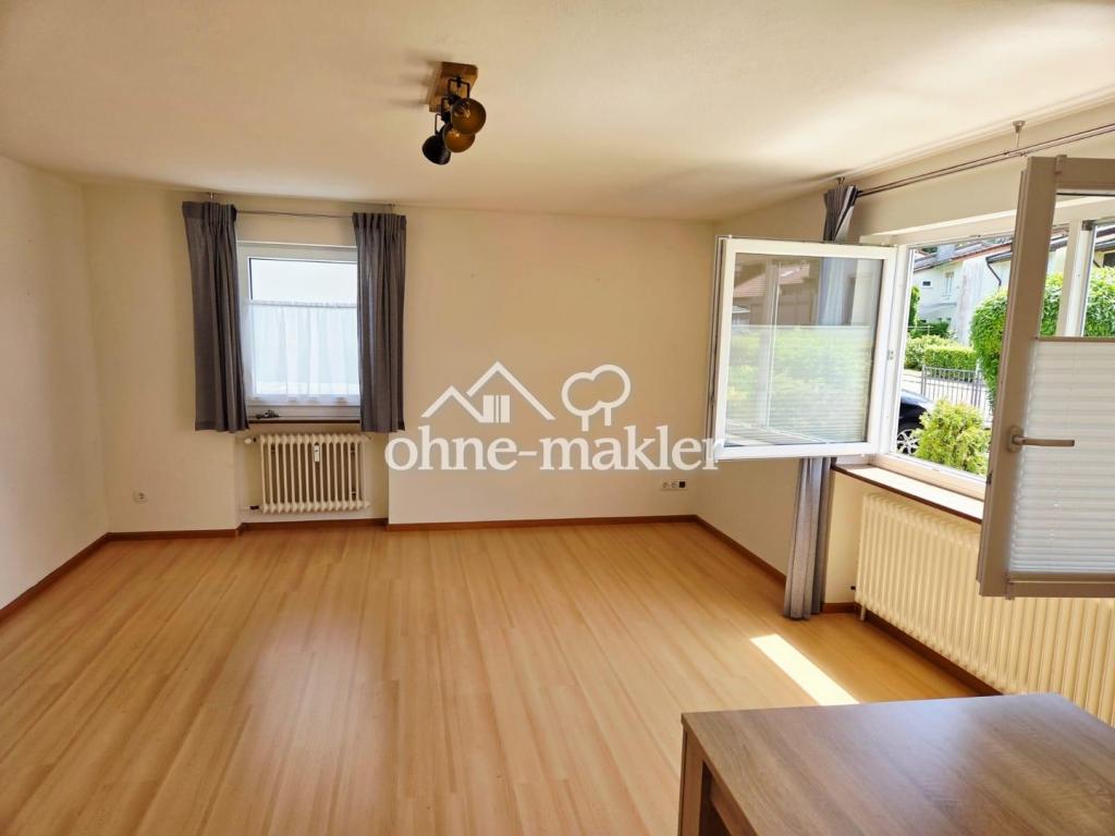 Super Lage: Attraktive 2 Zi, Kü, Bad, Keller, Trockenraum, Stellplatz, Garten zur Mitbenutzung - Photo 2