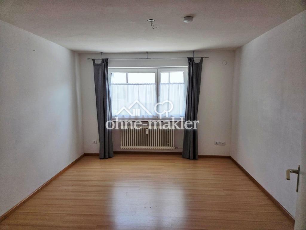 Super Lage: Attraktive 2 Zi, Kü, Bad, Keller, Trockenraum, Stellplatz, Garten zur Mitbenutzung - Photo 1