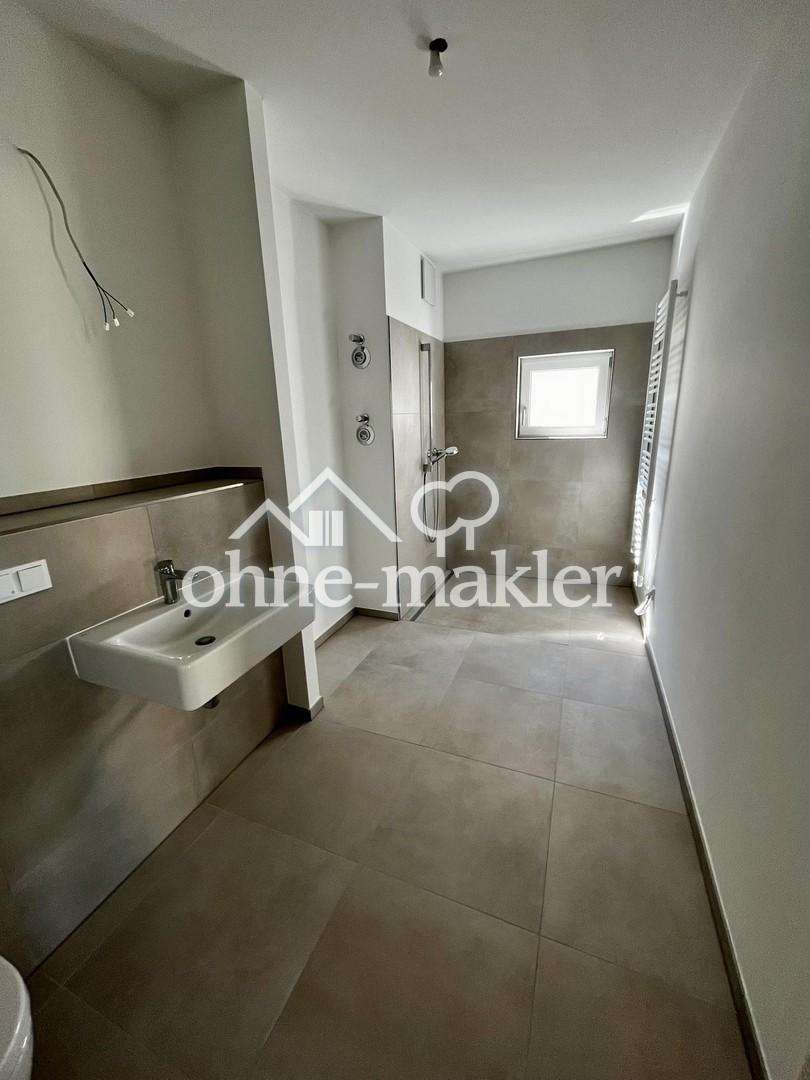 Erstbezug in Frechen: Moderne 4-Zimmer-Wohnung mit Balkon und hochwertiger Ausstattung - Photo 2