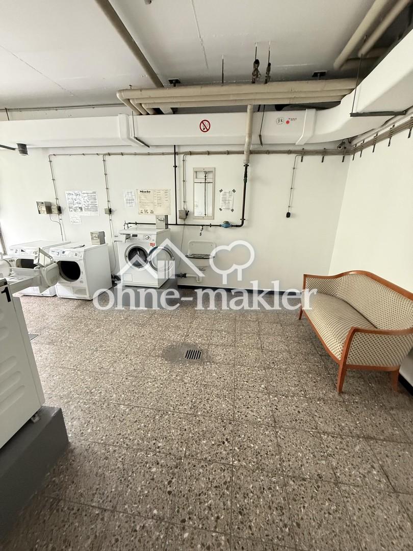 möbeliertes WG-Zimmer in Gonsenheim mit tollem Blick über Mainz! - Photo 1