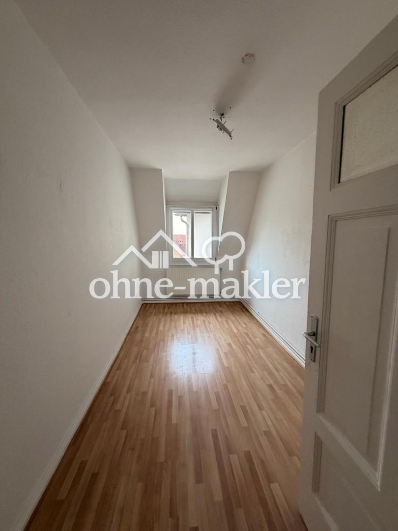 Helle 3,5-Zimmer-Wohnung mit neuem Badezimmer in der Martinistraße - WG-geeignet - Photo 1