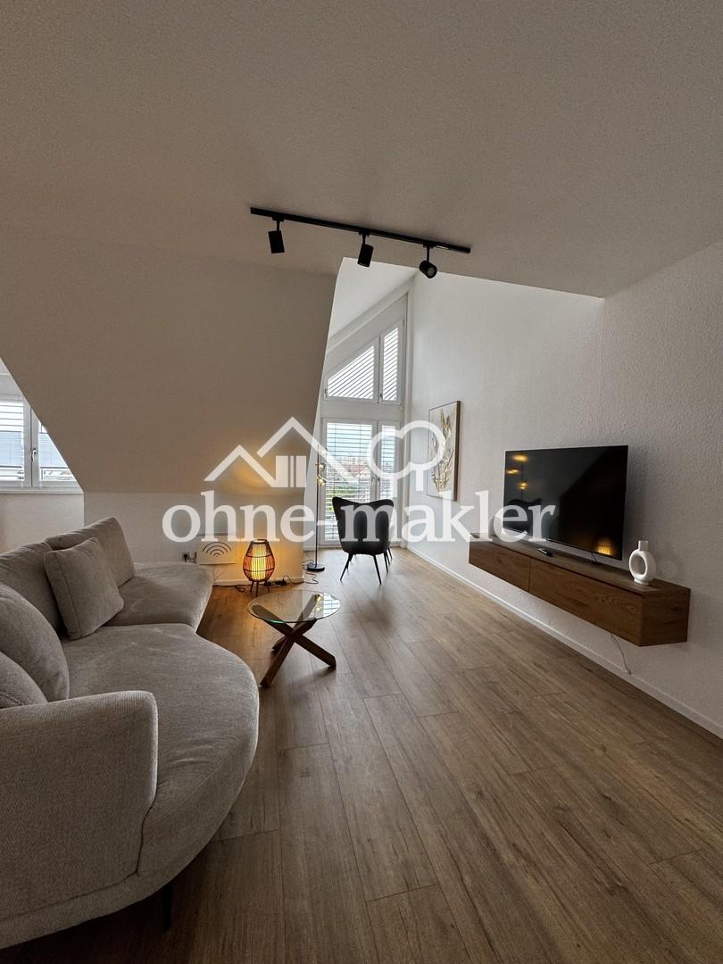 Vollmöblierte 2-Zimmer-Wohnung mit Stellplatz in Aschaffenburg Damm - Photo 2