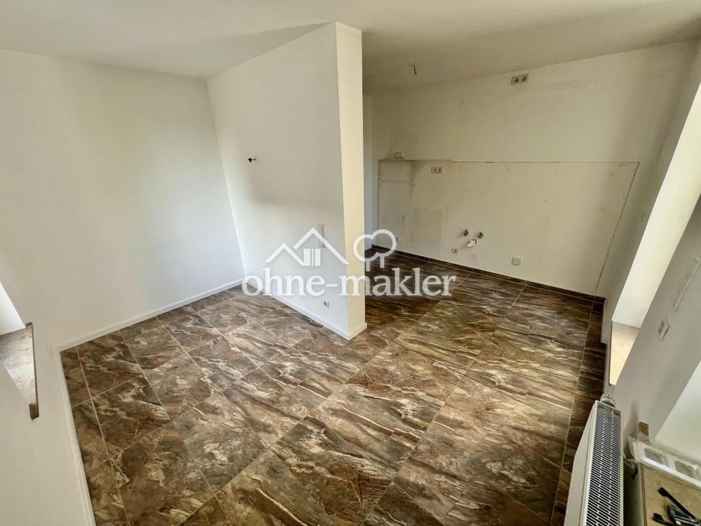 Hochwertige 4-Raum-Wohnung | Balkon | große Küche | Abstellraum | Stellplatz - Photo 3