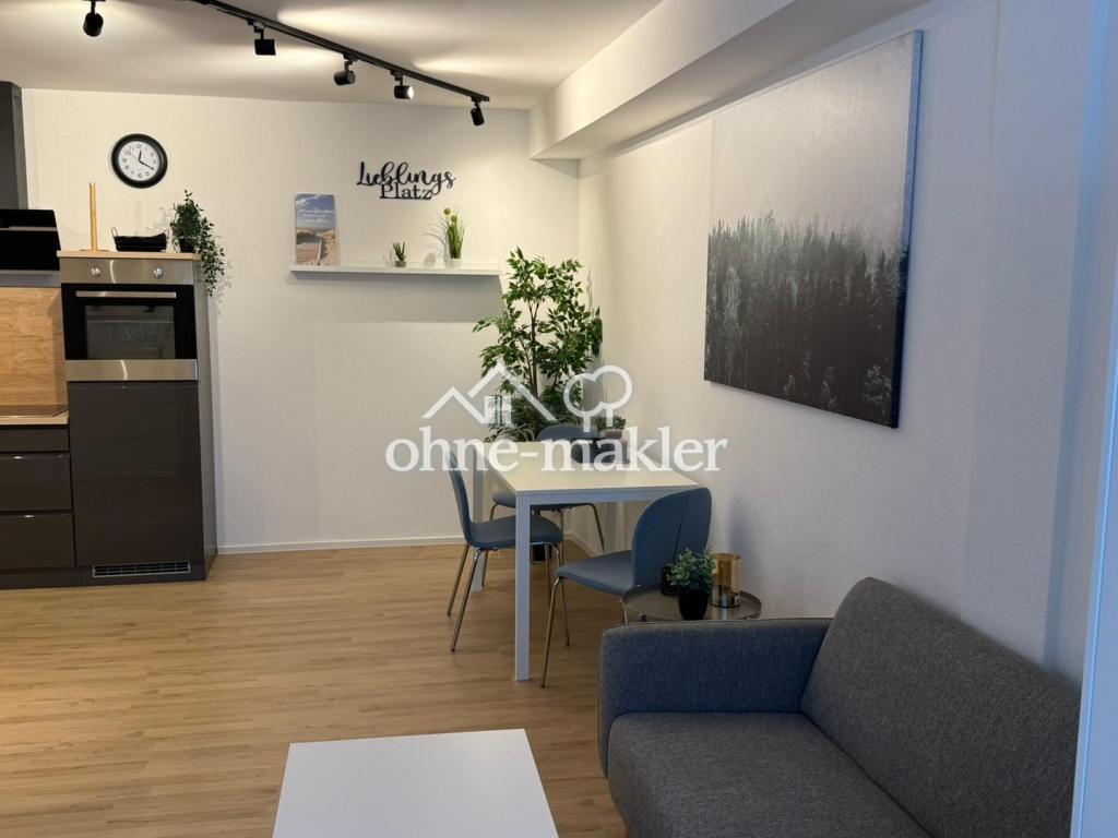 möbliertes Apartment, frisch renoviert - Photo 2