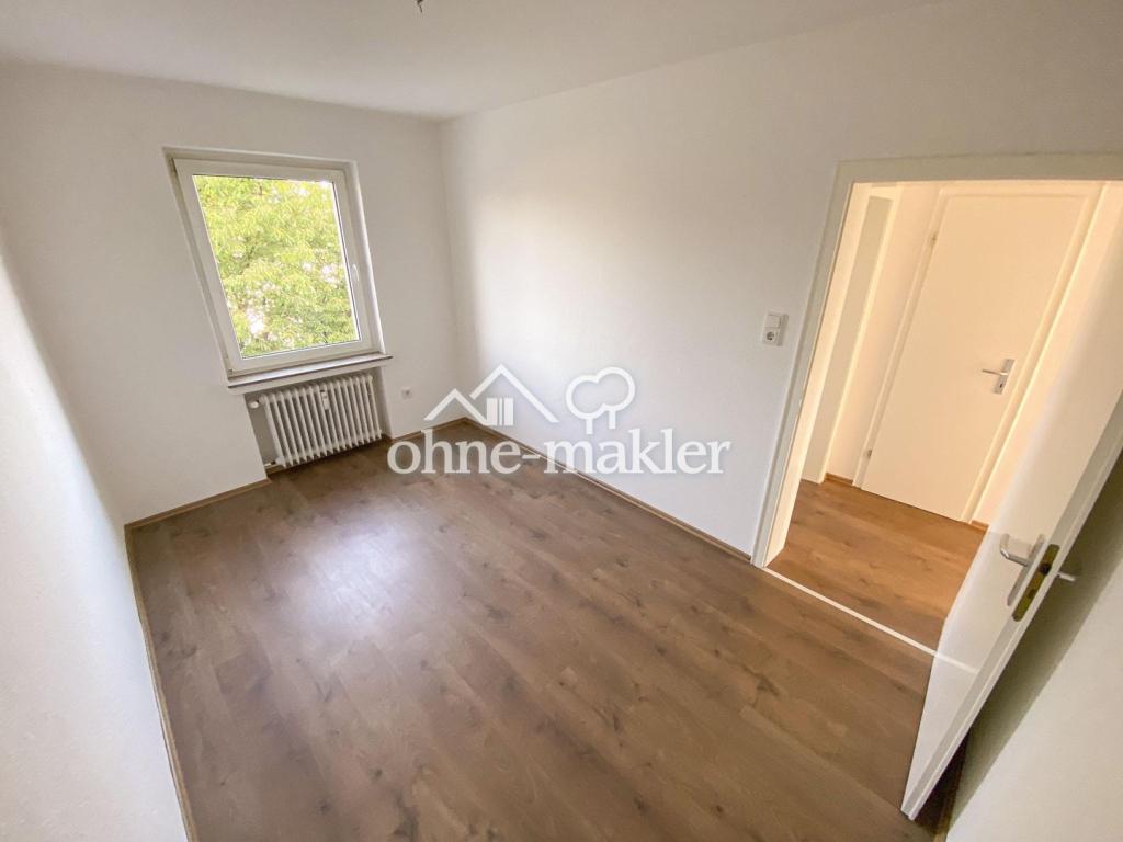 Schöne 4-Zimmer Wohnung im gepflegten MFH in Merklinde mit Balkon und optionaler Garage - Photo 2