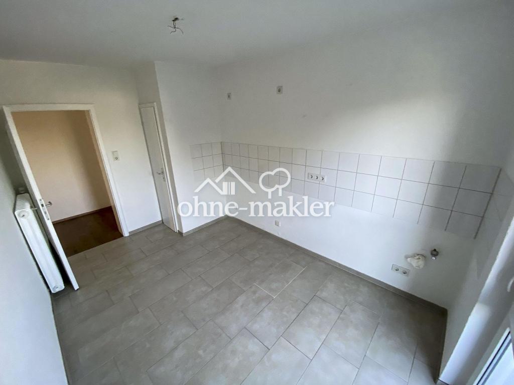 Schöne 4-Zimmer Wohnung im gepflegten MFH in Merklinde mit Balkon und optionaler Garage - Photo 4