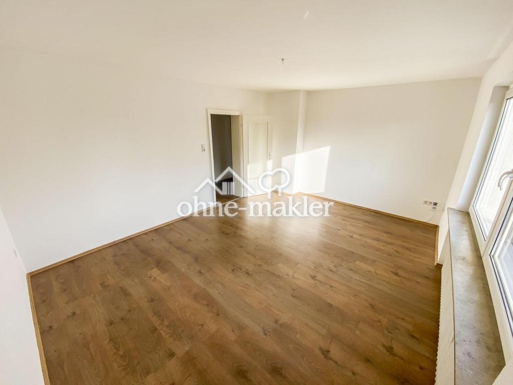 Schöne 4-Zimmer Wohnung im gepflegten MFH in Merklinde mit Balkon und optionaler Garage - Photo 1