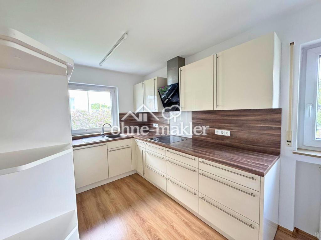 Modern renovierte 3-Raum-Wohnung mit Einbauküche, Balkon und Garage in Laichingen - Photo 3