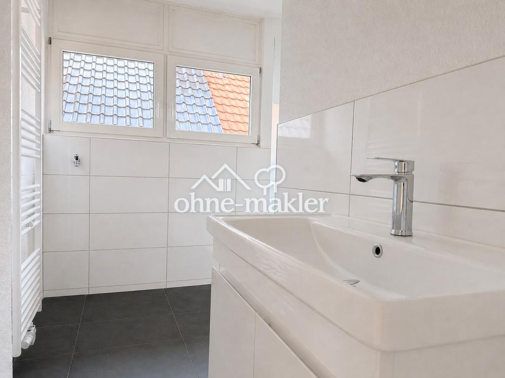 Renovierte 4-Zimmer-Wohnung 138qm + riesige Dachterrasse - Photo 2