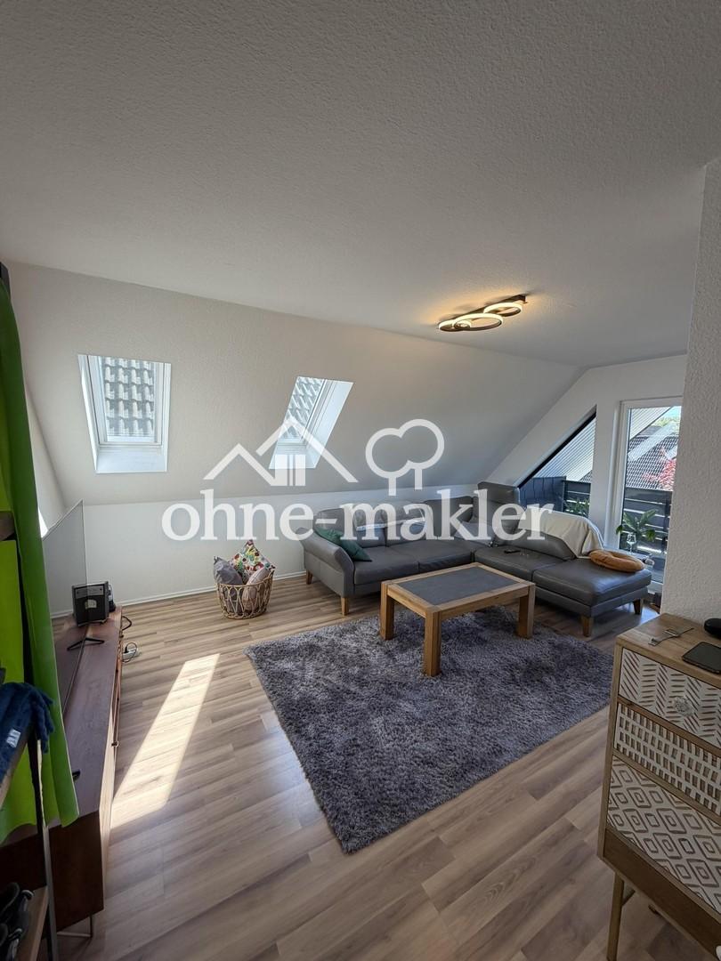 Charmante Dachgeschosswohnung mit Weitblick – 4 Zimmer, Kamin & Sonnenbalkon - Photo 1