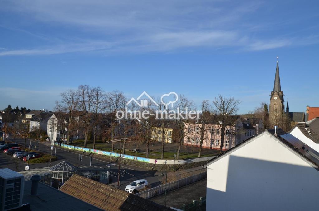 Erstbezug: Außergewöhnliche 4-Zi Maisonette mit EBK, Klima und Balkon in Spich - Photo 1
