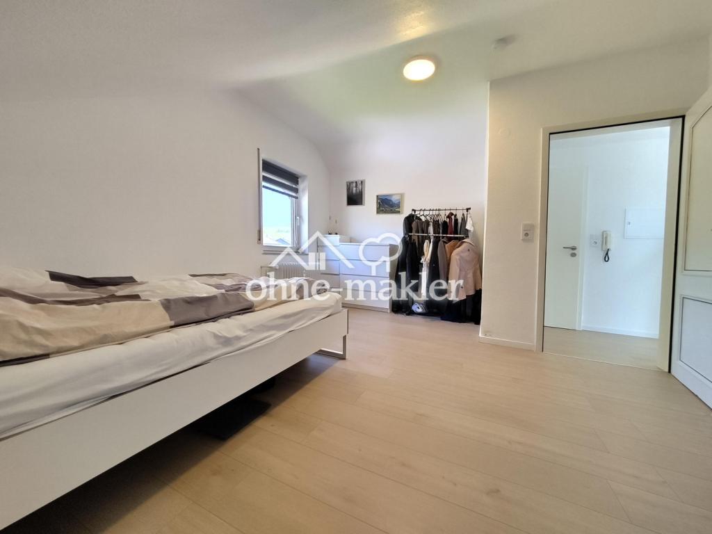 Ruhige 2,5 Zimmer mit Loggia und Fernblick - Foto 5