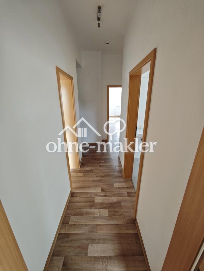 Helle 2-Zimmer-Wohnung in Eldena – Balkon, saniertes Bad, Stellplatz inklusive - Foto 1