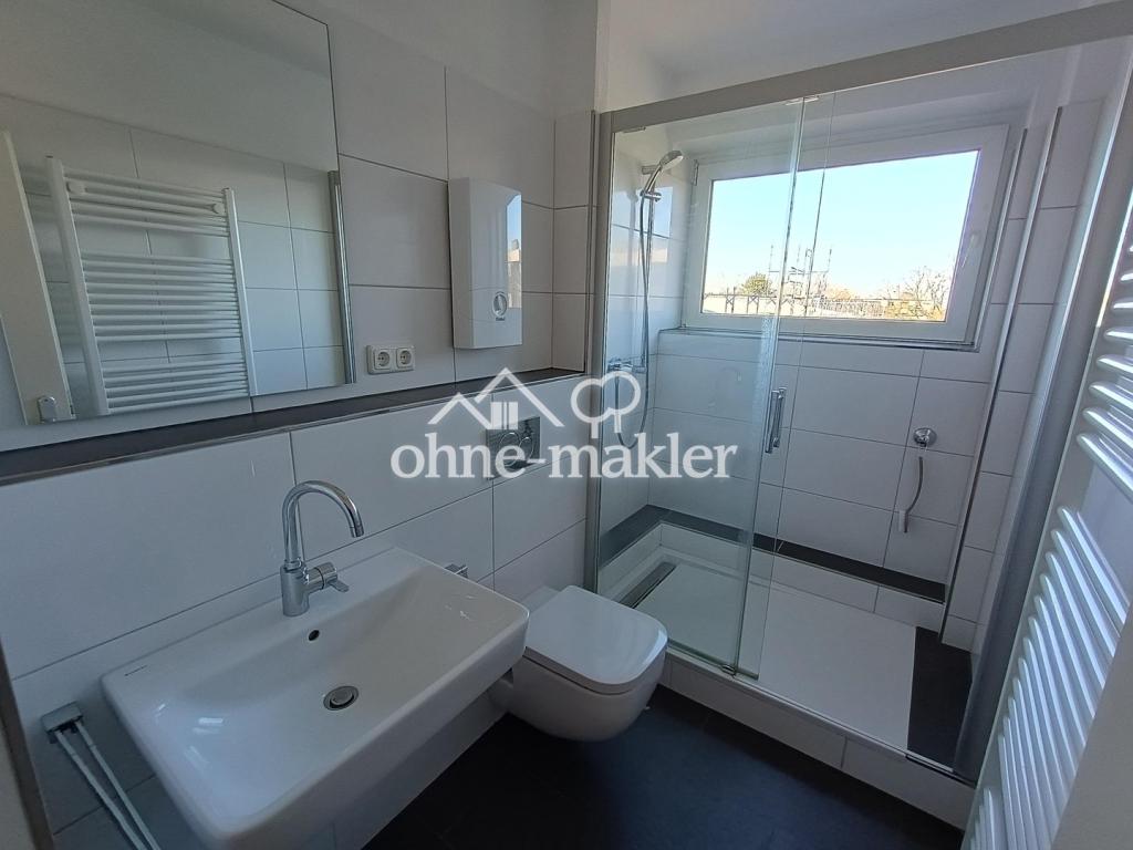 Domblick als Bonus vom Balkon aus - 74m² mit Echtholz-Parkettboden und weitere - Photo 4