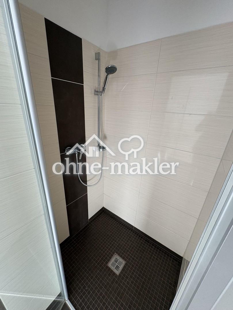 Modernisierte 2-Zimmer-Wohnung mit großem Balkon und eigenem Stellplatz - Photo 4