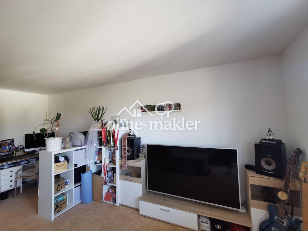Schöne 2-Zimmer Wohnung im 1.OG mit Balkon - Photo 1