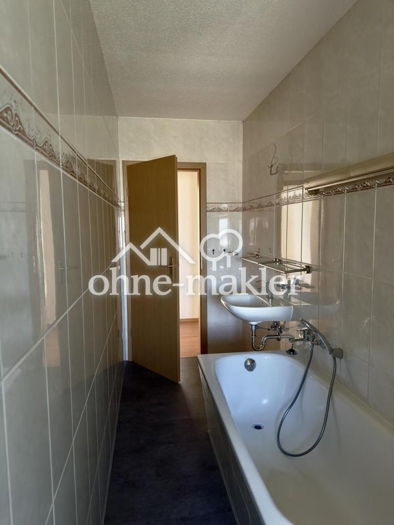 Wohnen mit Weitblick: Helle 3-Zi-Wohnung mit Balkon und Garten - Photo 1