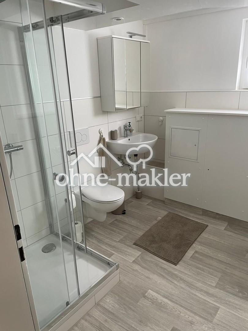 Helle möblierte 2-Zimmer-Souterrainwohnung - Foto 2