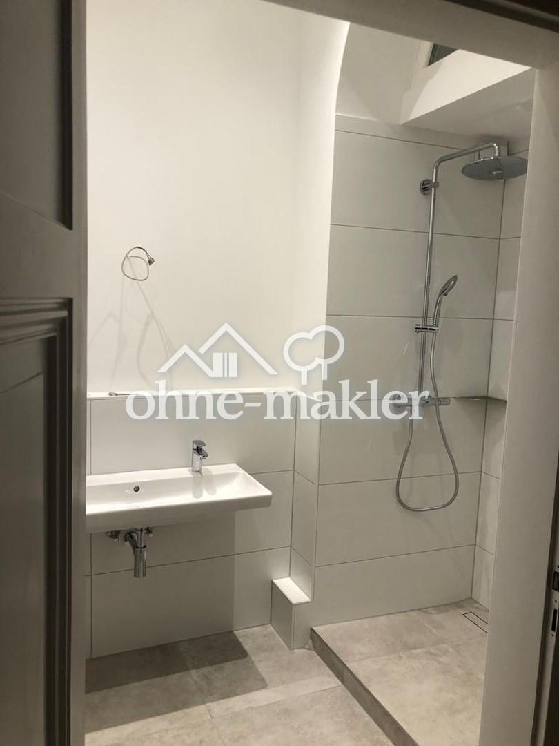 schöne 5 Zimmer Altbauwohnung im Rheingauviertel - Photo 4