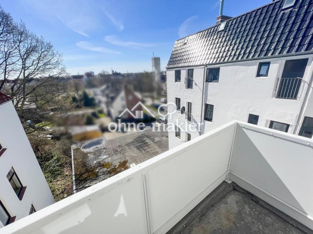 moderne 3-Zimmer-Wohnung mit Balkon im charmanten Altbau - Foto 4