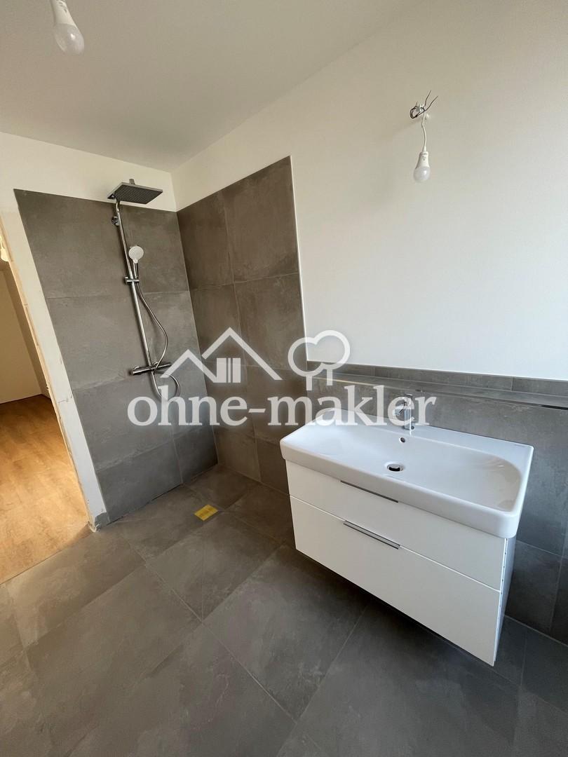 Attraktive 2,5 Zimmer Wohnung im 1.OG mit Dachterasse in Kempen, St.Hubert - Foto 3