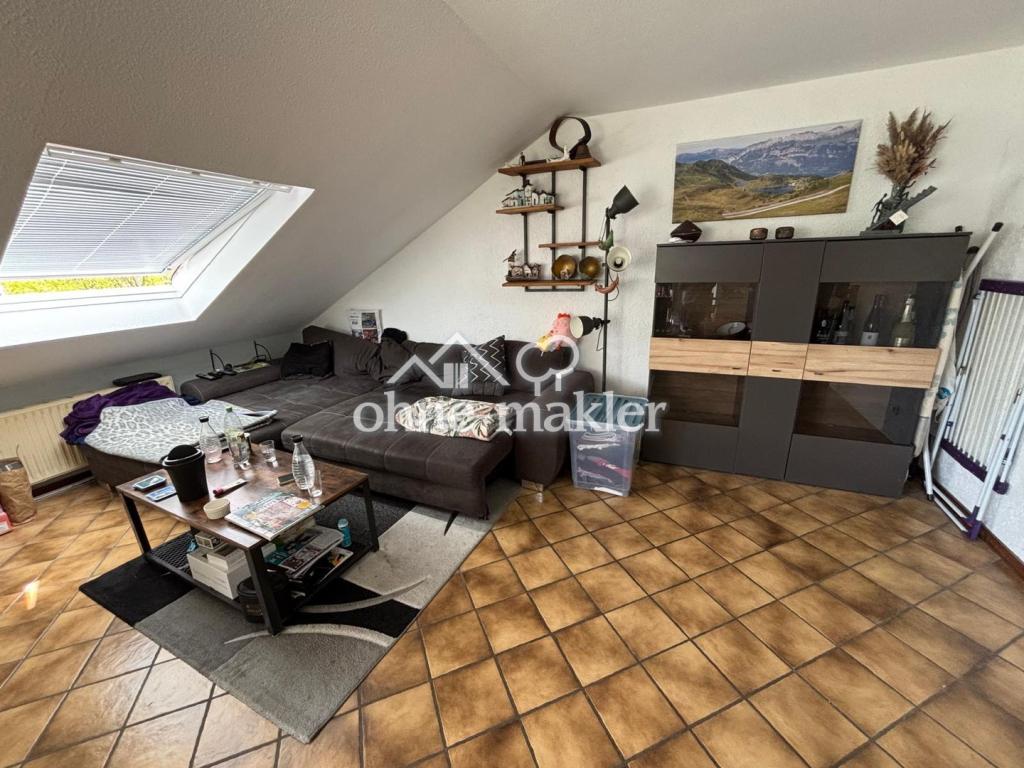 Schöne 2-Zimmer DG Wohnung - Foto 1