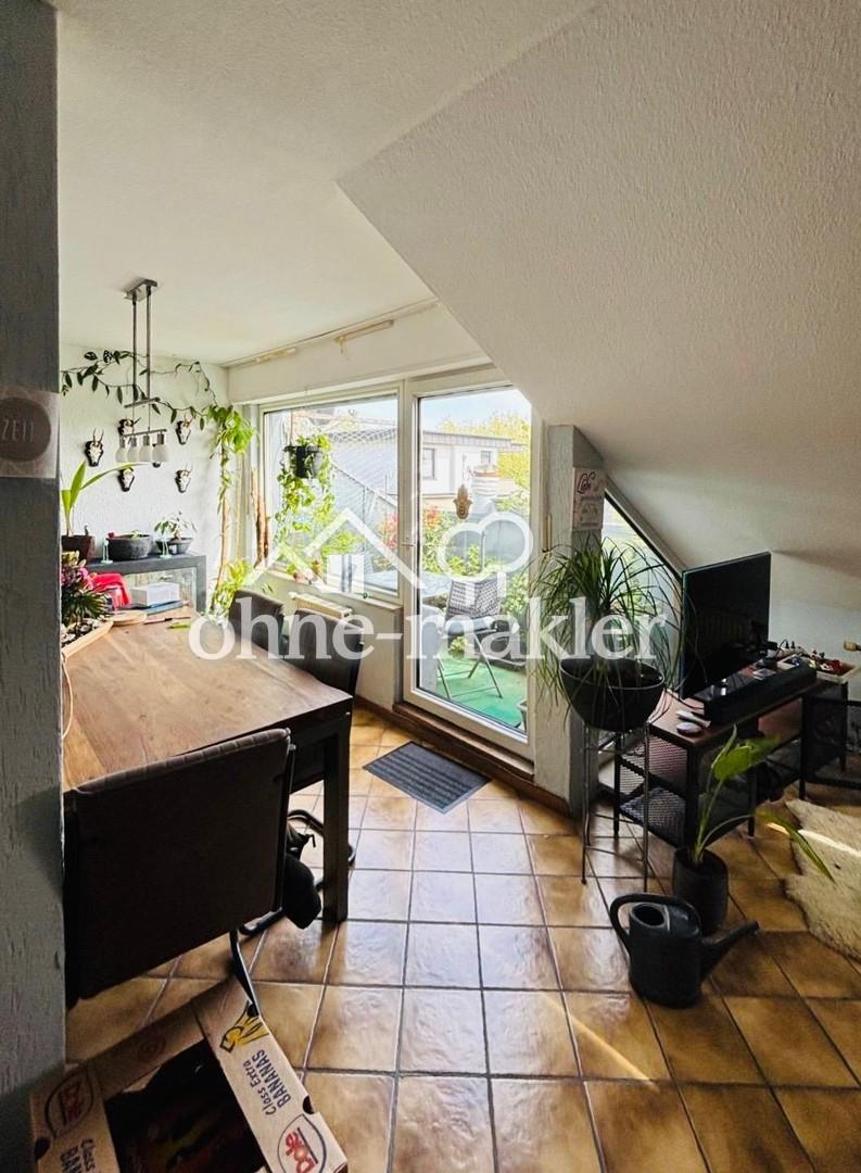 Schöne 2-Zimmer DG Wohnung - Foto 2