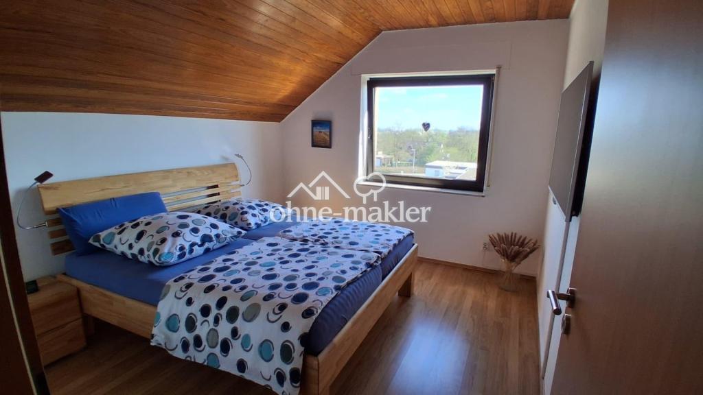 4 Zimmer Dachgeschosswohnung mit 2 Balkone - Photo 3