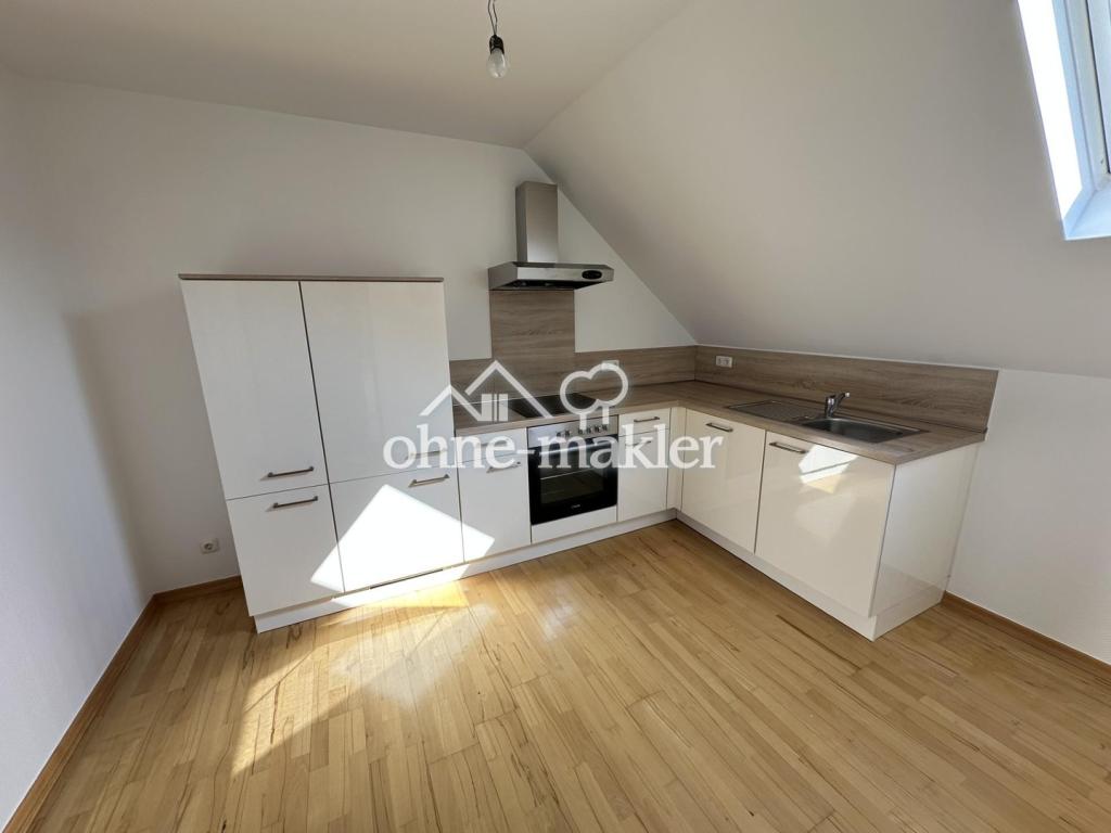 Sehr gepflegte DG-Wohnung in Schweich, mit Einbauküche, Balkon, PKW-Stellpl. - Foto 2