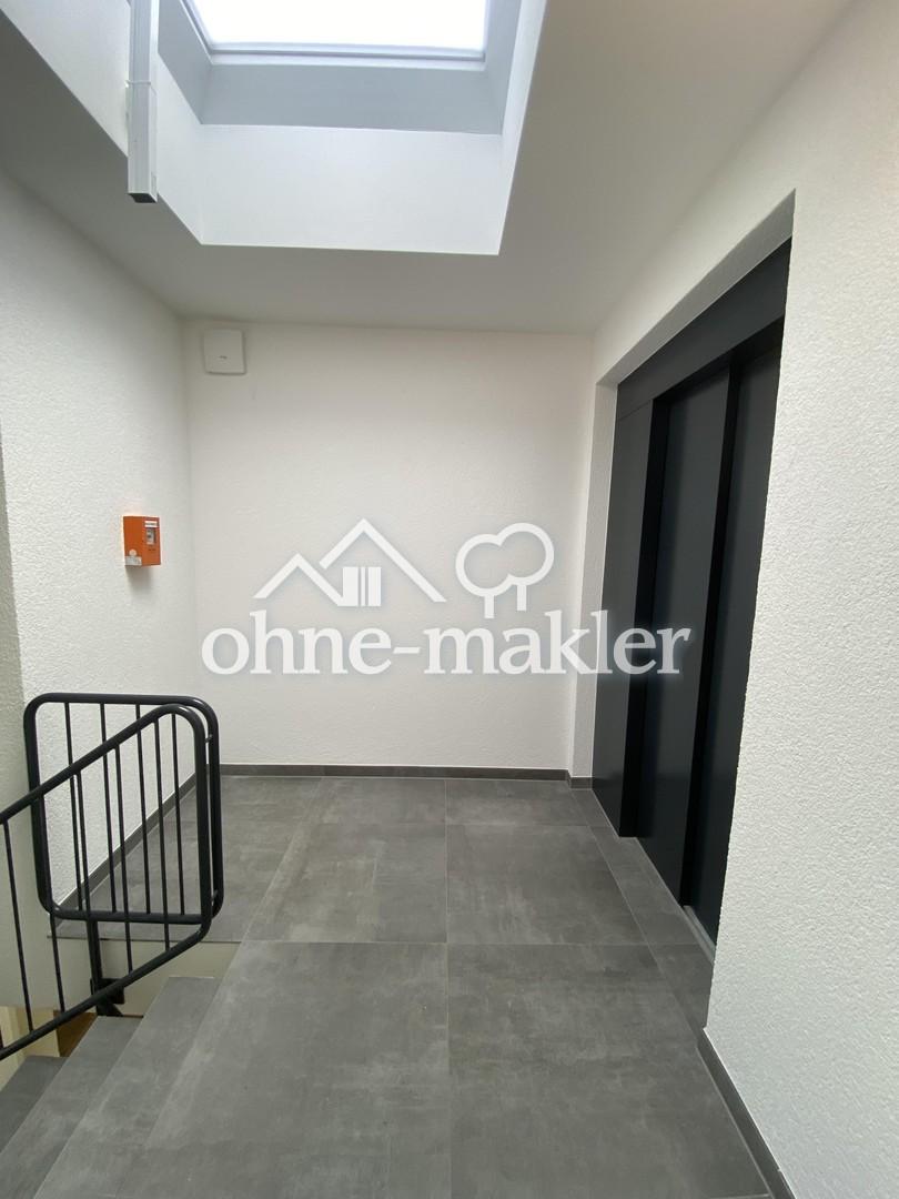 Dachgeschosswohnung / Mietwohnung in Köln Lövenich / Balkon Stellplatz Erstbezug Wärmepumpe Aufzug - Photo 5