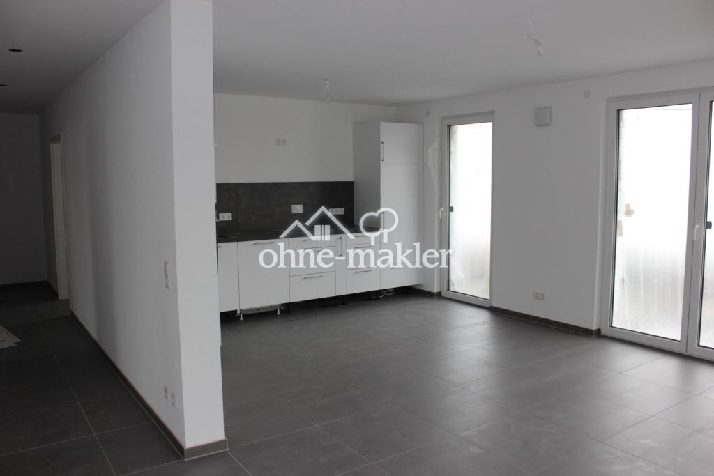 Penthouse–Whg. - Nagold–Hochdorf – hochwertig 4,5 Zi. mit EBK, Keller, Garage, Kfz.- St. - Foto 3