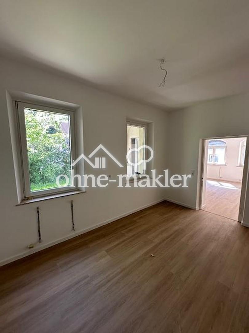 Vorankündigung! Erstbezug Sanierter Altbau! Wunderschöne 3 ZW + sehr großer Wohnküche! - Photo 1