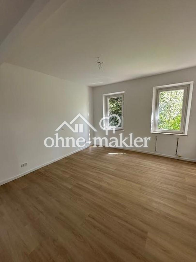 Vorankündigung! Erstbezug Sanierter Altbau! Wunderschöne 3 ZW + sehr großer Wohnküche! - Photo 2