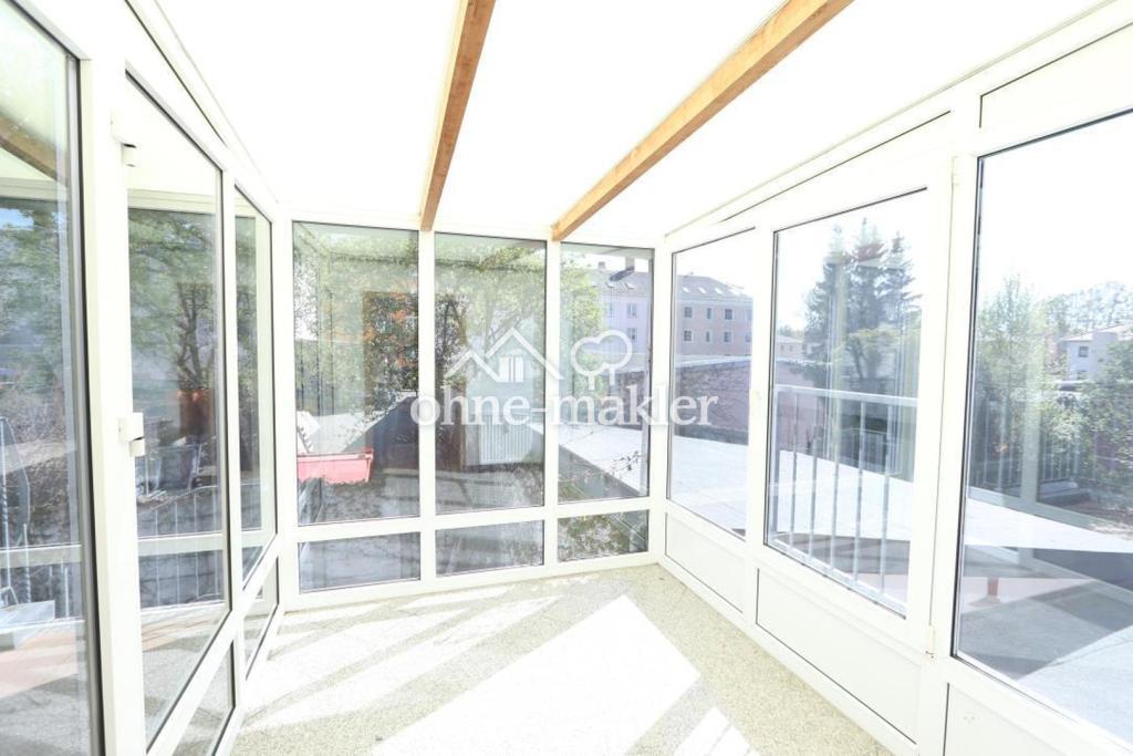 Außergewöhnliche Wohnung in toller Lage! Parkett, Wintergarten, Balkon/Terrasse - Photo 4