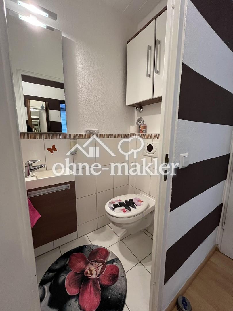 Vollmöblierte 4-Zimmer-Wohnung mit zwei Balkonen und Gäste WC - Photo 1