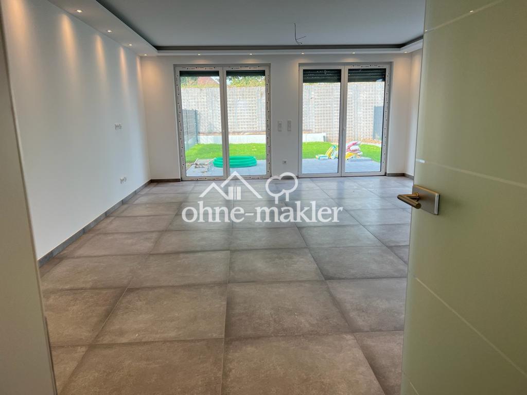 Neubau Doppelhaushälfte mit Einliegerwohnung und Küchen in Neuberg - Photo 1