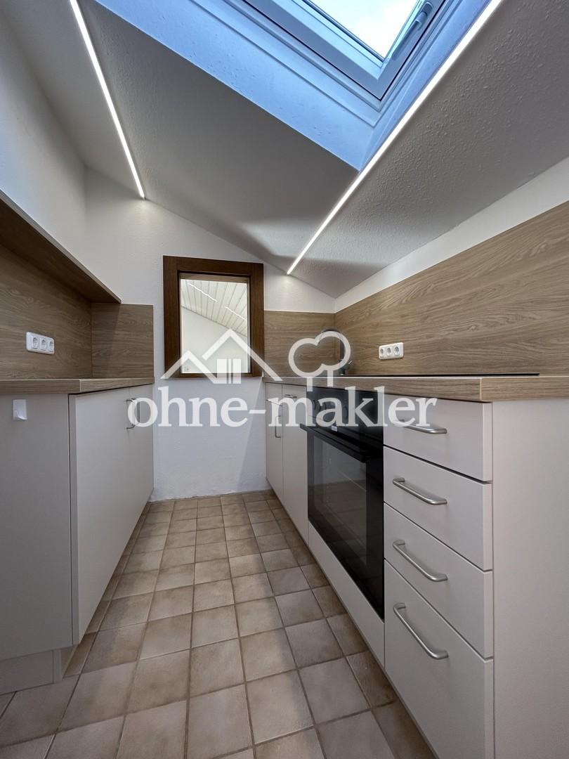 Helle Dachgeschoßwohnug mit Bergblick von 2 Balkonen in ruhiger Wohnlage - Photo 1